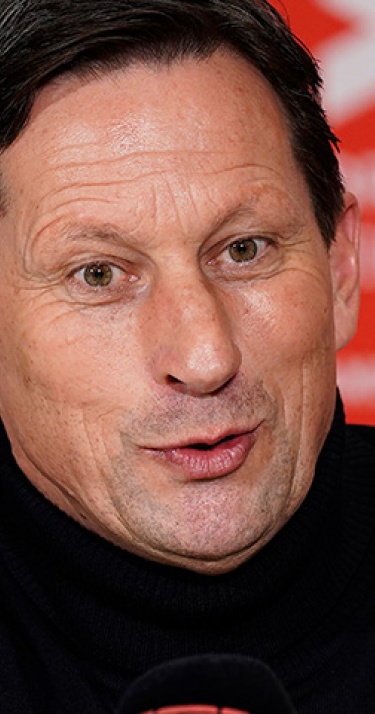 Vertrouwen en keuzemogelijkheden groeien bij Roger Schmidt