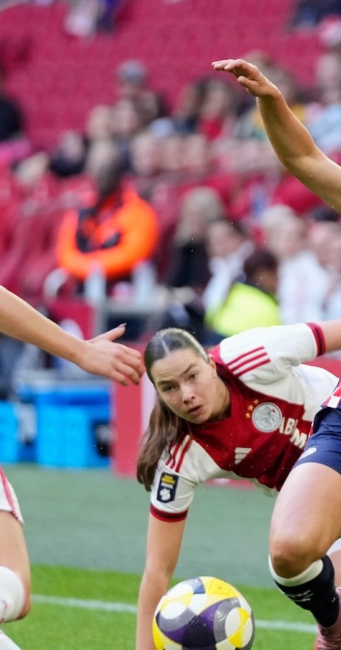 Wedstrijdverslag | PSV Vrouwen geeft topper in laatste seconde uit handen