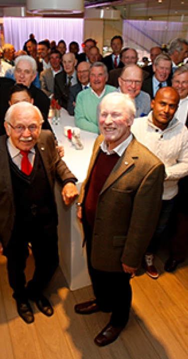 Mooie re&uuml;nie van vele oud-PSV&rsquo;ers