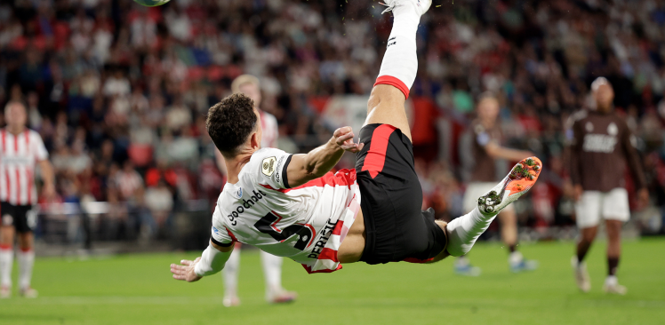 Alles over | Spektakel verzekerd in het Goffertstadion