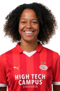 Naomi Piqu&eacute;, rugnummer 21