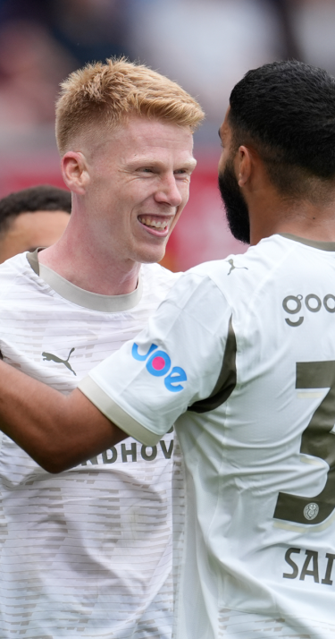 Nabeschouwing | PSV boekt zwaarbevochte zege bij FC Twente