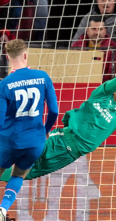 UEFA Europa League | PSV verliest in Sevilla en moet volgende week flink aan de bak