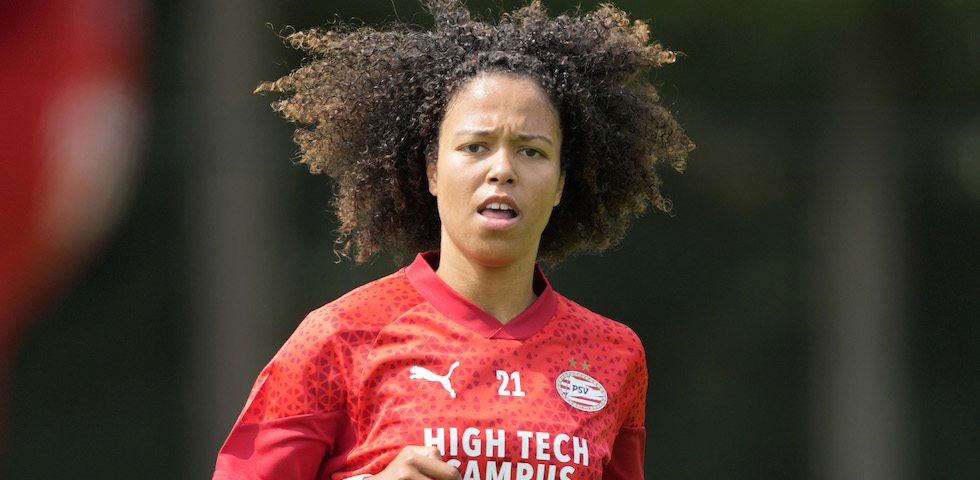 PSV - Transfer | Naomi Piqué vertrekt transfervrij naar FC Utrecht