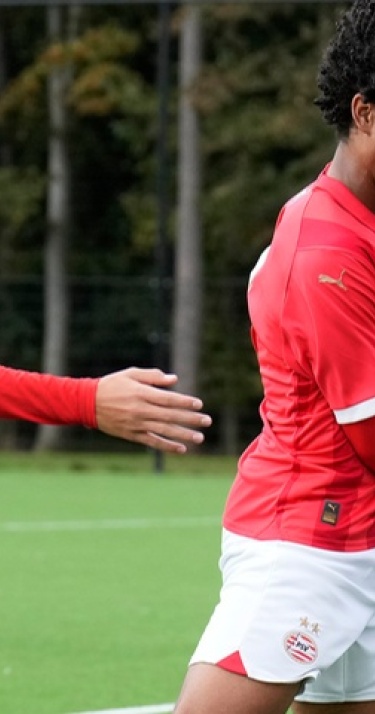 Uitslagen | PSV Academy scoort er op los in voetbalweekend