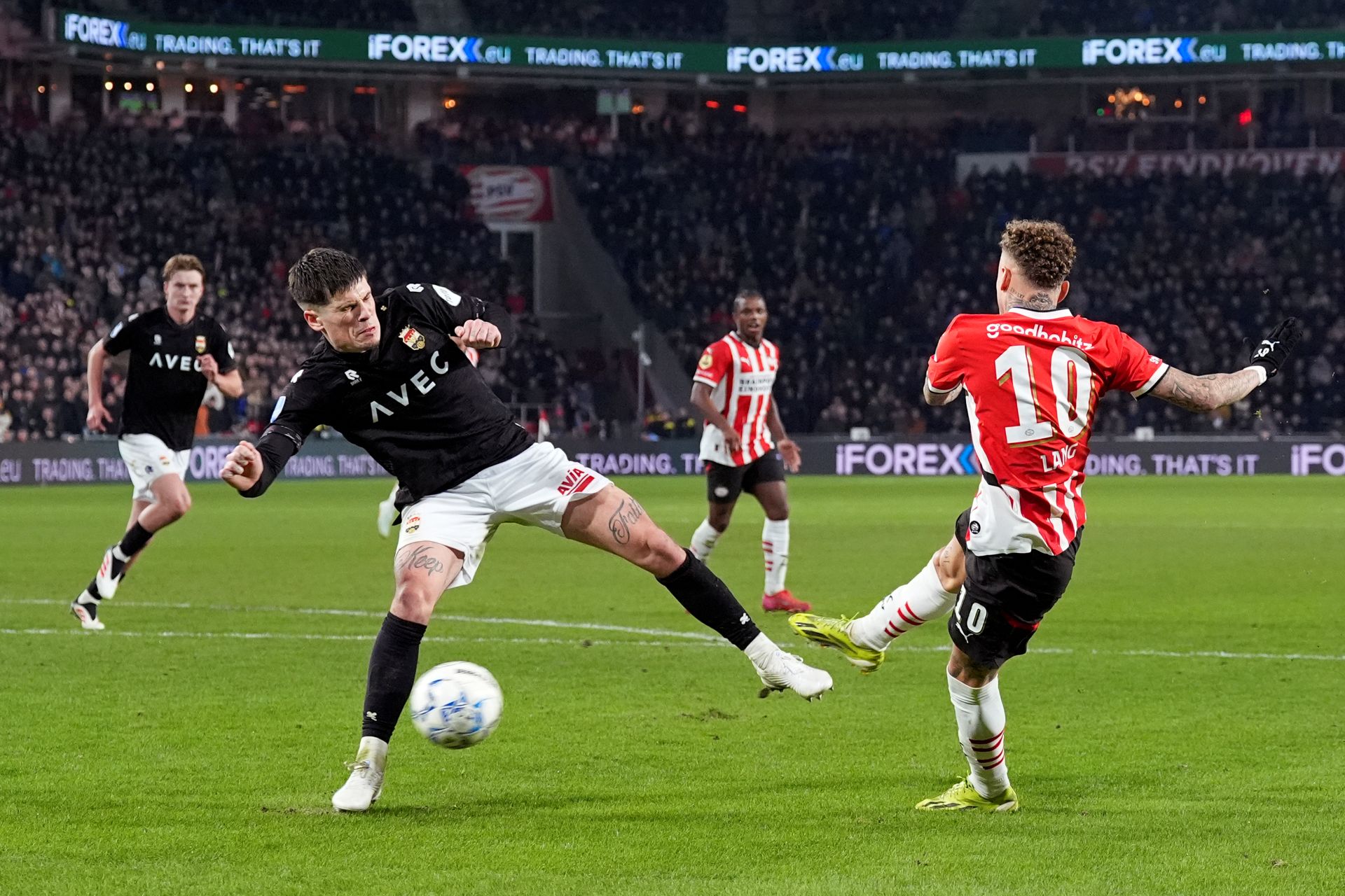 All about | PSV always on target at home against Willem II 